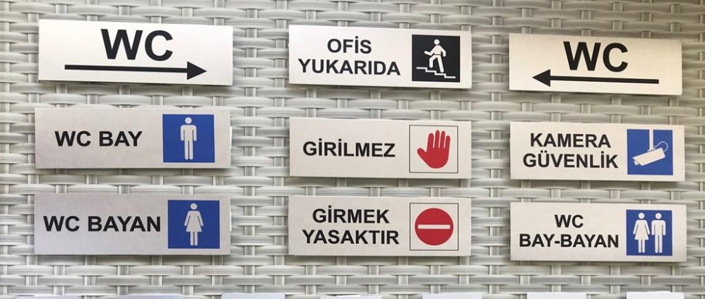 İç mekan yönlendirme tabelaları